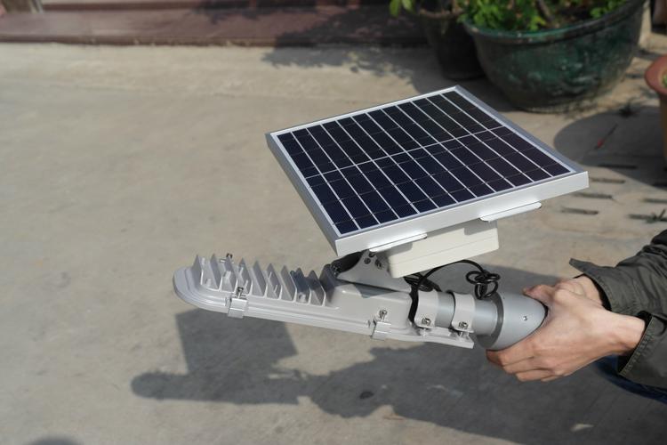 新款12w24wled太阳能灯锂电池一体化免维护村道照明 - 电工器材批发网